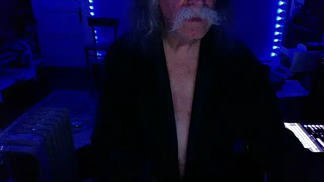 Snapshot of LickYourYoni chatting on March 19, 2026, 2:28 pm LickYourYoni online show from March 19, 2026, 2:28 pm