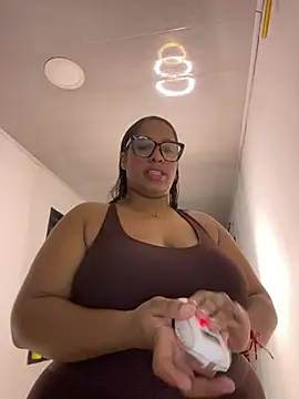 Snapshot of NataliaMillers chatting on July 2, 2026, 12:22 am NataliaMillers online show from July 2, 2026, 12:22 am