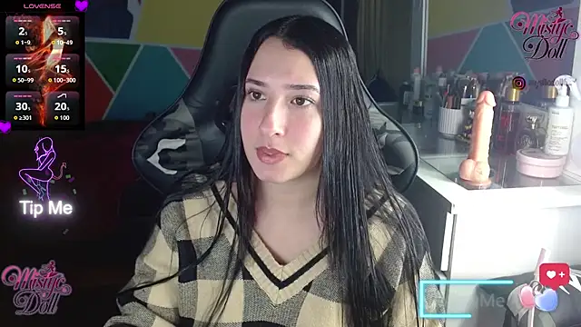 Snapshot of Mysticdooll69 chatting on January 8, 2026, 2:39 am Mysticdooll69 online show from January 8, 2026, 2:39 am