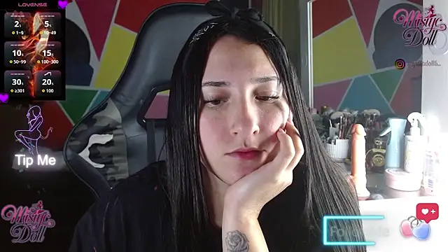 Snapshot of Mysticdooll69 chatting on January 11, 2026, 4:41 am Mysticdooll69 online show from January 11, 2026, 4:41 am