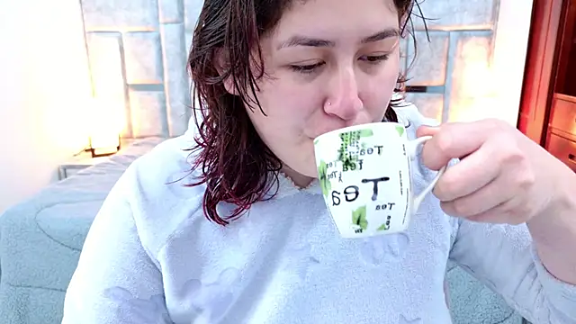 Snapshot of azul_veraa chatting on February 25, 2026, 12:16 pm azul veraa online show from February 25, 2026, 12:16 pm