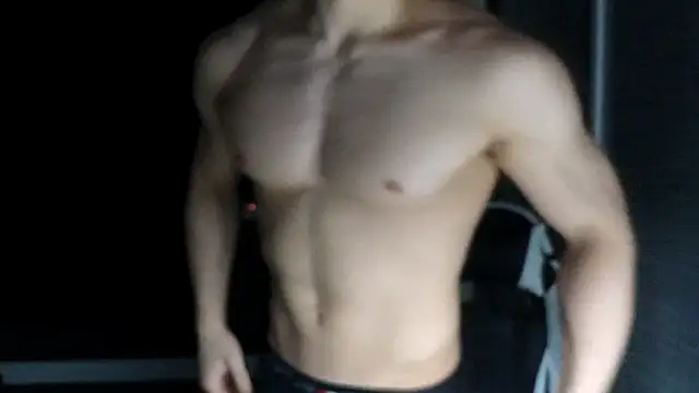 Snapshot of madisonboy chatting on January 16, 2026, 10:58 pm madisonboy online show from January 16, 2026, 10:58 pm