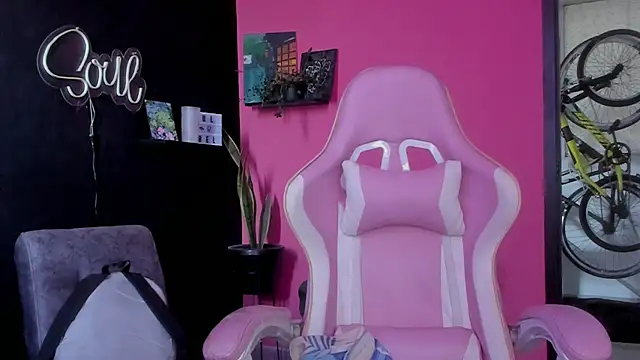 Snapshot of azula_lillet chatting on April 2, 2026, 8:26 pm azula lillet online show from April 2, 2026, 8:26 pm