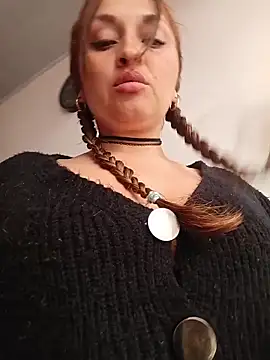 Snapshot of Alejandra_N chatting on April 20, 2026, 7:48 pm Alejandra N online show from April 20, 2026, 7:48 pm
