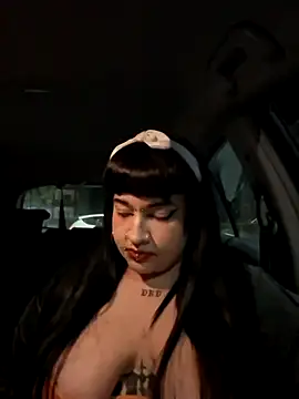 RoseNubble online show from April 23, 2026, 8:32 pm