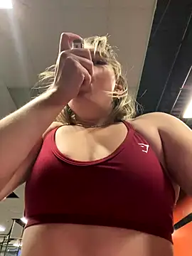 Snapshot of SassynNatty chatting on January 8, 2026, 12:49 am SassynNatty online show from January 8, 2026, 12:49 am