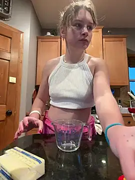 Snapshot of SassynNatty chatting on February 11, 2026, 11:48 pm SassynNatty online show from February 11, 2026, 11:48 pm