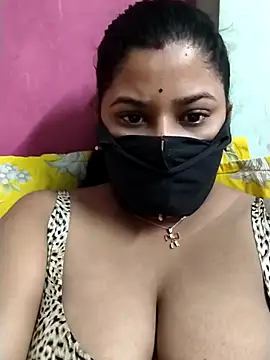 Snapshot of pinkisaha75 chatting on April 28, 2026, 12:42 am pinkisaha75 online show from April 28, 2026, 12:42 am