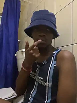 Snapshot of BigAndBeaut chatting on March 5, 2026, 8:49 pm BigAndBeaut online show from March 5, 2026, 8:49 pm