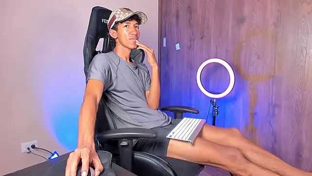 Snapshot of neitan_miller_ chatting on February 16, 2026, 10:51 pm neitan miller online show from February 16, 2026, 10:51 pm