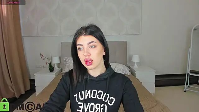 Karolina Kar online show from February 4, 2026, 7:47 am