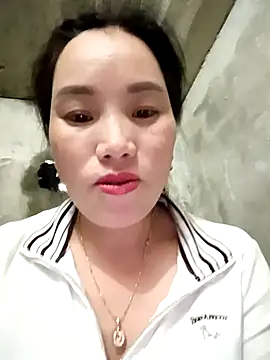 Snapshot of yu--yo chatting on April 18, 2026, 2:25 am yu--yo online show from April 18, 2026, 2:25 am