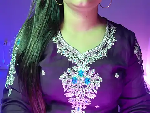 Snapshot of CutieVibe01 chatting on February 19, 2026, 6:16 pm CutieVibe01 online show from February 19, 2026, 6:16 pm