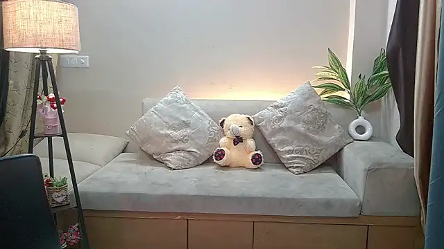 Snapshot of CutieVibe01 chatting on March 14, 2026, 9:48 am CutieVibe01 online show from March 14, 2026, 9:48 am