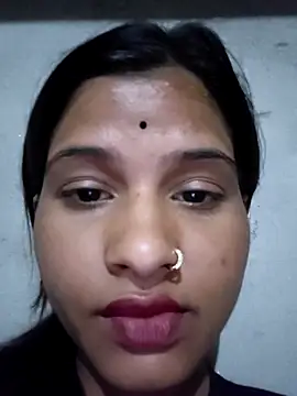 Nirasha cute online show from February 16, 2026, 5:11 pm