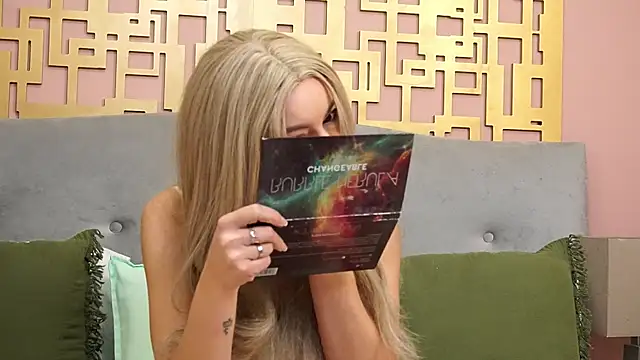 Snapshot of BellaNoirX chatting on February 23, 2026, 5:09 am BellaNoirX online show from February 23, 2026, 5:09 am