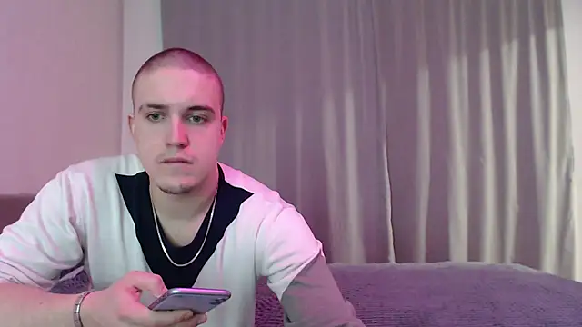 Snapshot of Eva_Alex_ chatting on February 3, 2026, 11:26 am Eva Alex online show from February 3, 2026, 11:26 am