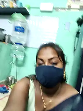 Tamil Hot Priya online show from January 17, 2026, 11:41 pm