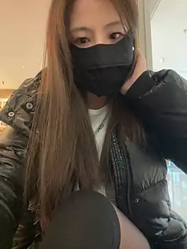 Snapshot of mi-ki1314 chatting on March 1, 2026, 4:12 am mi-ki1314 online show from March 1, 2026, 4:12 am