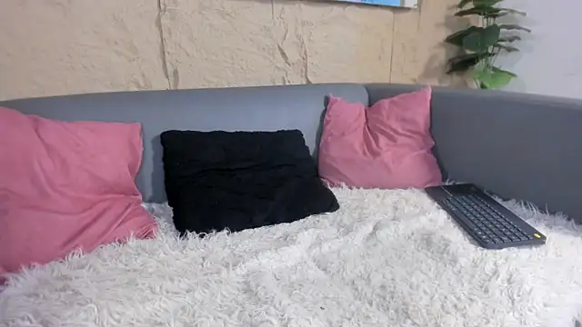 Snapshot of elliot_colton chatting on February 13, 2026, 9:15 pm elliot colton online show from February 13, 2026, 9:15 pm