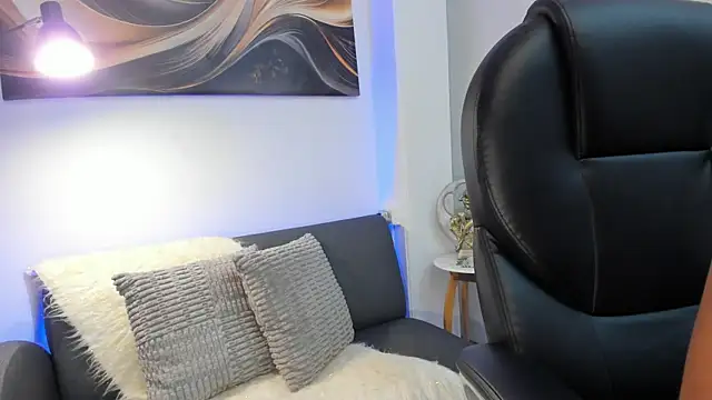 Snapshot of Britney_Cortez chatting on February 12, 2026, 12:27 pm Britney Cortez online show from February 12, 2026, 12:27 pm