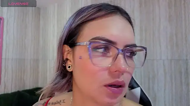 Snapshot of zarcasutra_t chatting on April 21, 2026, 12:56 pm zarcasutra t online show from April 21, 2026, 12:56 pm