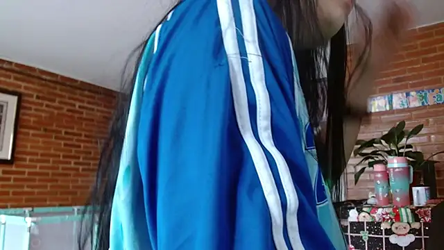 Lia rouse04 online show from April 8, 2026, 1:01 pm