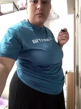 SexyandnaughtyLatinos online show from February 20, 2026, 12:51 pm