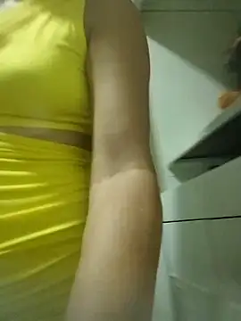 Snapshot of mariana_santacoloma chatting on July 2, 2026, 12:33 am mariana santacoloma online show from July 2, 2026, 12:33 am