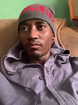 Snapshot of blackmannfly chatting on April 22, 2026, 12:34 pm blackmannfly online show from April 22, 2026, 12:34 pm