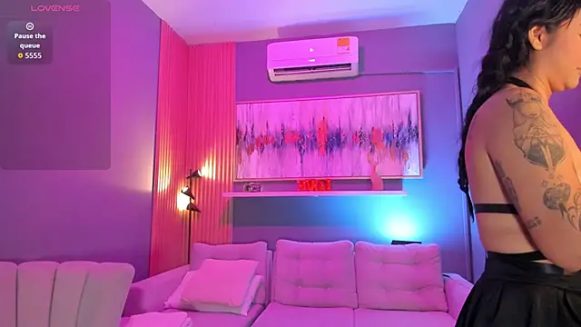 Snapshot of lilian_vergara chatting on January 15, 2026, 7:50 pm lilian vergara online show from January 15, 2026, 7:50 pm