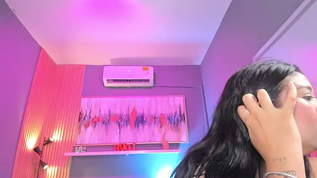 Snapshot of lilian_vergara chatting on February 13, 2026, 7:47 pm lilian vergara online show from February 13, 2026, 7:47 pm