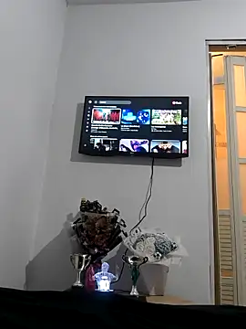 Snapshot of VersedChip chatting on February 24, 2026, 11:16 pm VersedChip online show from February 24, 2026, 11:16 pm