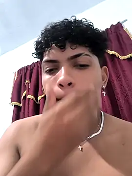 Snapshot of VersedChip chatting on February 12, 2026, 8:14 am VersedChip online show from February 12, 2026, 8:14 am