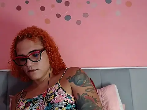 Snapshot of Queen_Domme_de_paus chatting on February 5, 2026, 2:46 pm Queen Domme de paus online show from February 5, 2026, 2:46 pm