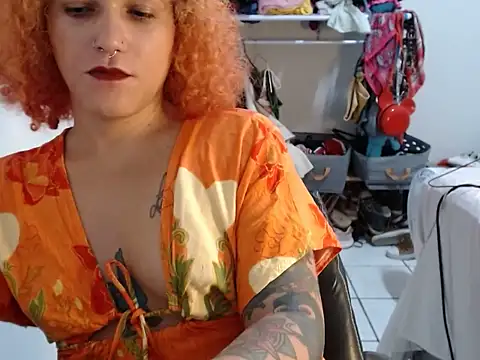 Snapshot of Queen_Domme_de_paus chatting on May 10, 2026, 2:15 am Queen Domme de paus online show from May 10, 2026, 2:15 am