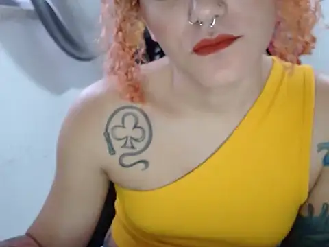 Snapshot of Queen_Domme_de_paus chatting on May 10, 2026, 7:16 pm Queen Domme de paus online show from May 10, 2026, 7:16 pm