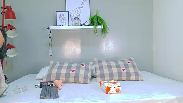 Snapshot of Dulcesexy__ chatting on April 6, 2026, 7:48 pm Dulcesexy online show from April 6, 2026, 7:48 pm