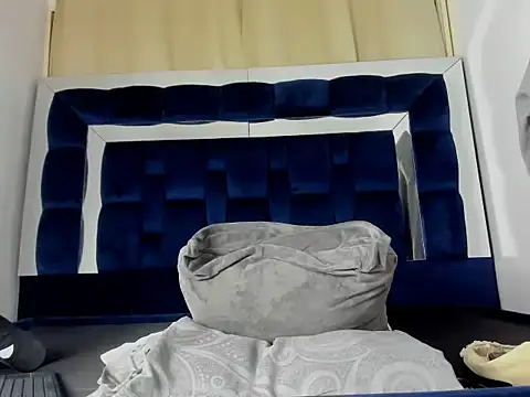 Snapshot of Scook_Gray_ chatting on February 16, 2026, 8:02 am Scook Gray online show from February 16, 2026, 8:02 am