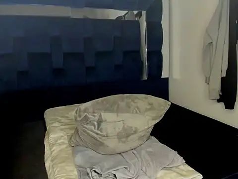 Snapshot of Scook_Gray_ chatting on February 23, 2026, 10:10 pm Scook Gray online show from February 23, 2026, 10:10 pm