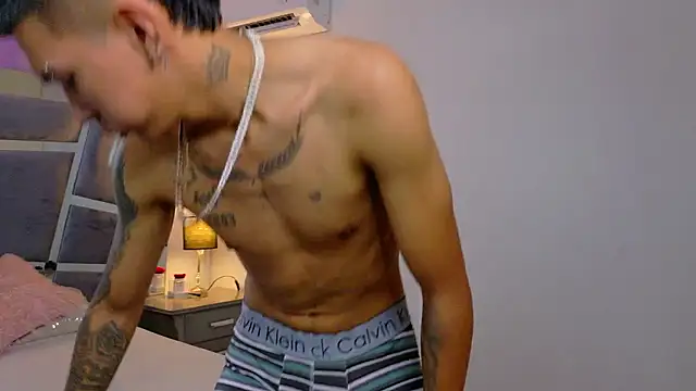 Snapshot of Scook_Gray_ chatting on January 9, 2026, 8:49 pm Scook Gray online show from January 9, 2026, 8:49 pm