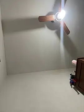 LorenzoBlack27 online show from April 21, 2026, 9:54 pm