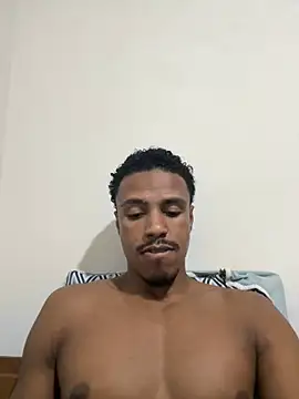 LorenzoBlack27 online show from June 12, 2026, 11:24 pm