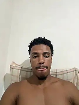 LorenzoBlack27 online show from April 19, 2026, 11:29 pm