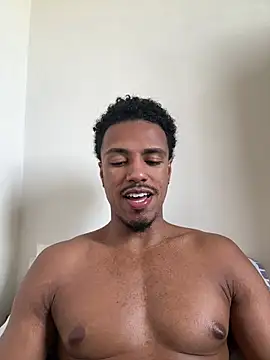 Snapshot of LorenzoBlack27 chatting on July 23, 2026, 2:24 pm LorenzoBlack27 online show from July 23, 2026, 2:24 pm