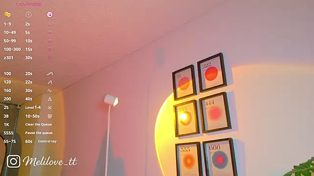 MelyTaylor  online show from March 8, 2026, 2:04 am