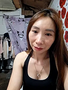 Snapshot of Adela-222 chatting on April 4, 2026, 1:50 pm Adela-222 online show from April 4, 2026, 1:50 pm