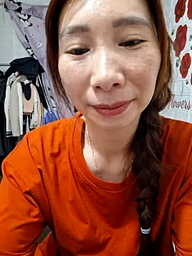 Snapshot of Adela-222 chatting on April 8, 2026, 6:26 am Adela-222 online show from April 8, 2026, 6:26 am