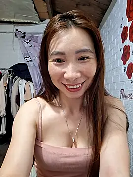Snapshot of Adela-222 chatting on March 26, 2026, 2:04 pm Adela-222 online show from March 26, 2026, 2:04 pm