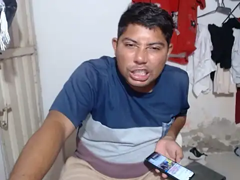 Snapshot of master_juju1924 chatting on February 20, 2026, 1:46 am master juju1924 online show from February 20, 2026, 1:46 am